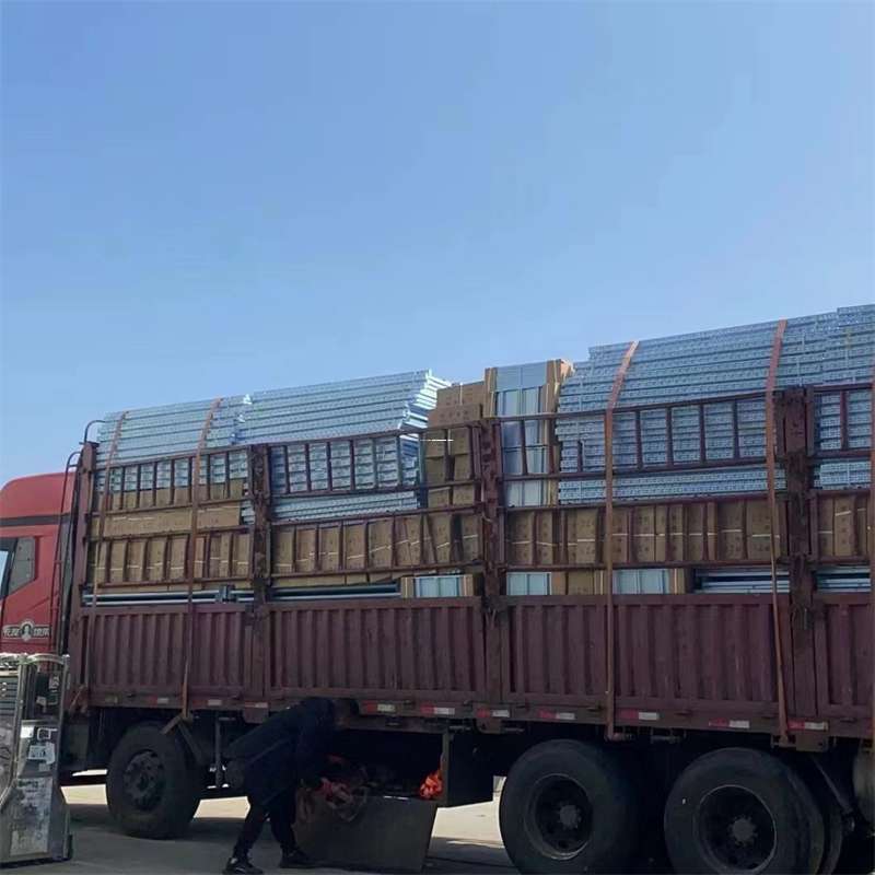 吉林吉林磐石到新疆阿勒泰富蕴县物流公司，一站式服务